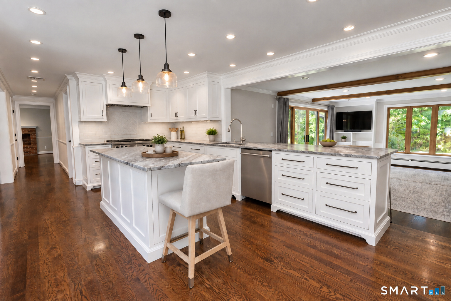23 Hildurcrest Drive Simsbury CT 06070