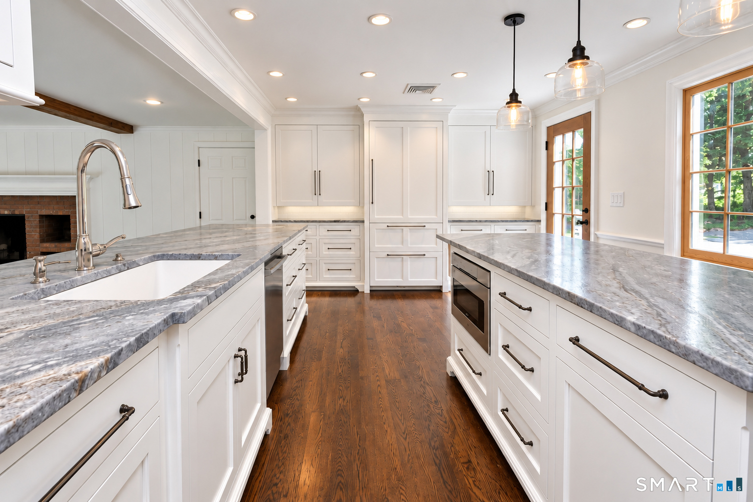 23 Hildurcrest Drive Simsbury CT 06070