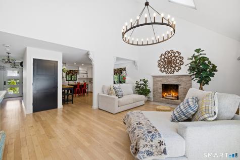 2 Cinnamon Way Old Saybrook CT 06475