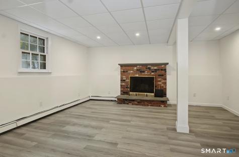 121 Long Hill Road Clinton CT 06413