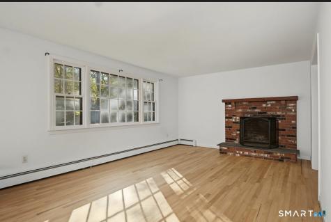 121 Long Hill Road Clinton CT 06413