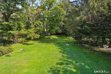 23 Dana Road Danbury CT 06811