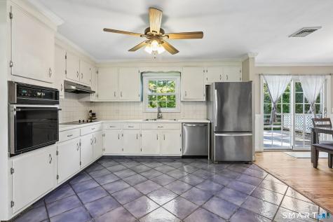 23 Dana Road Danbury CT 06811