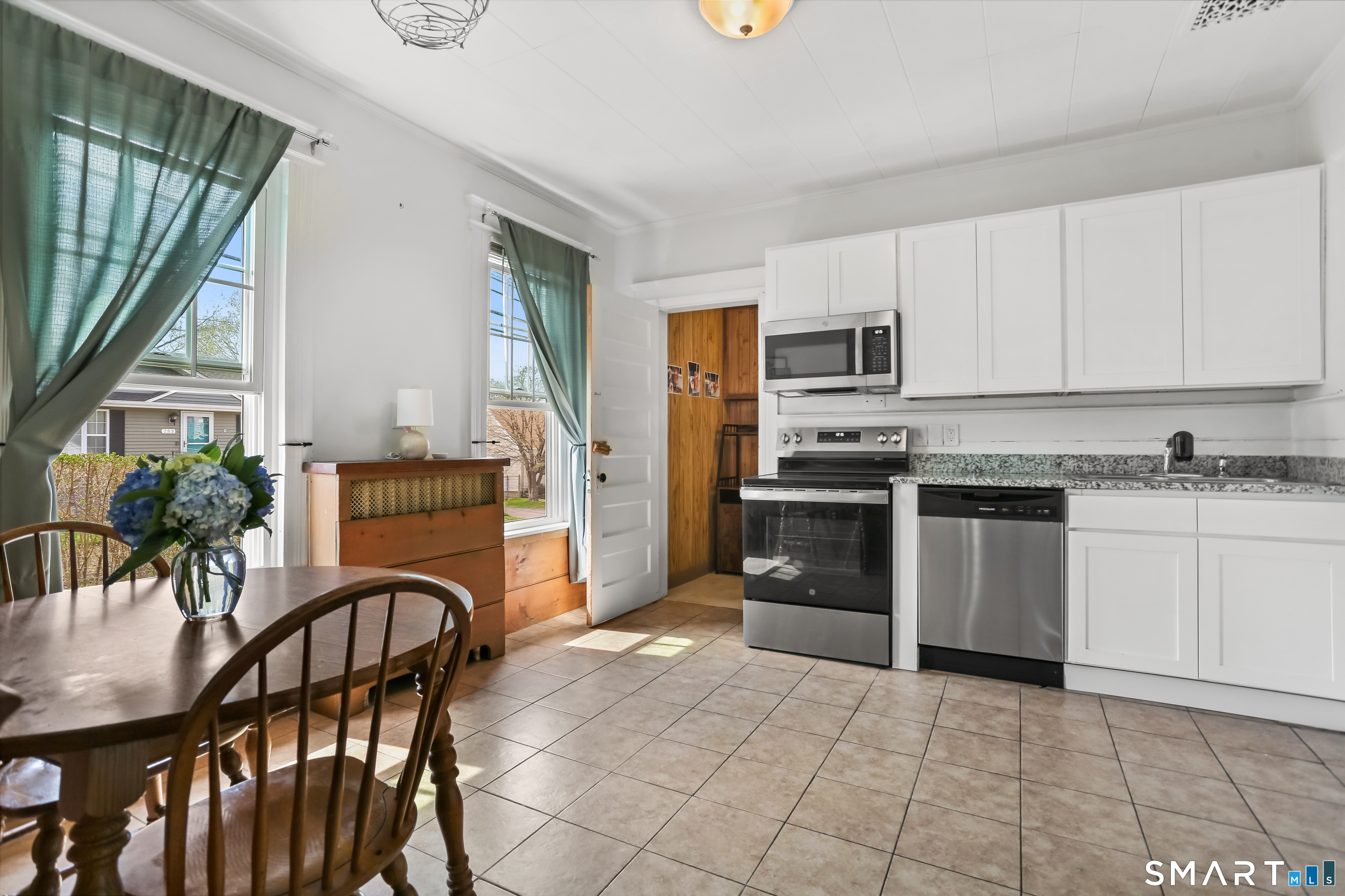 939 Nichols Avenue Stratford CT 06614