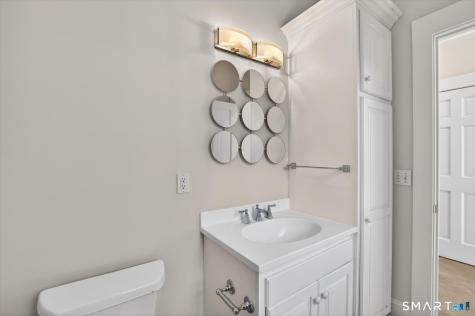 7 Winhall Lane West Hartford CT 06117