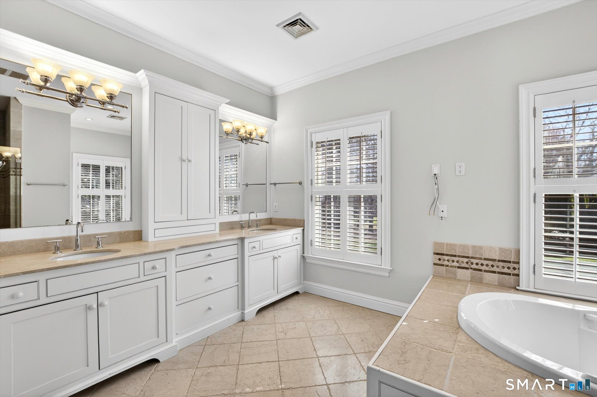 7 Winhall Lane West Hartford CT 06117
