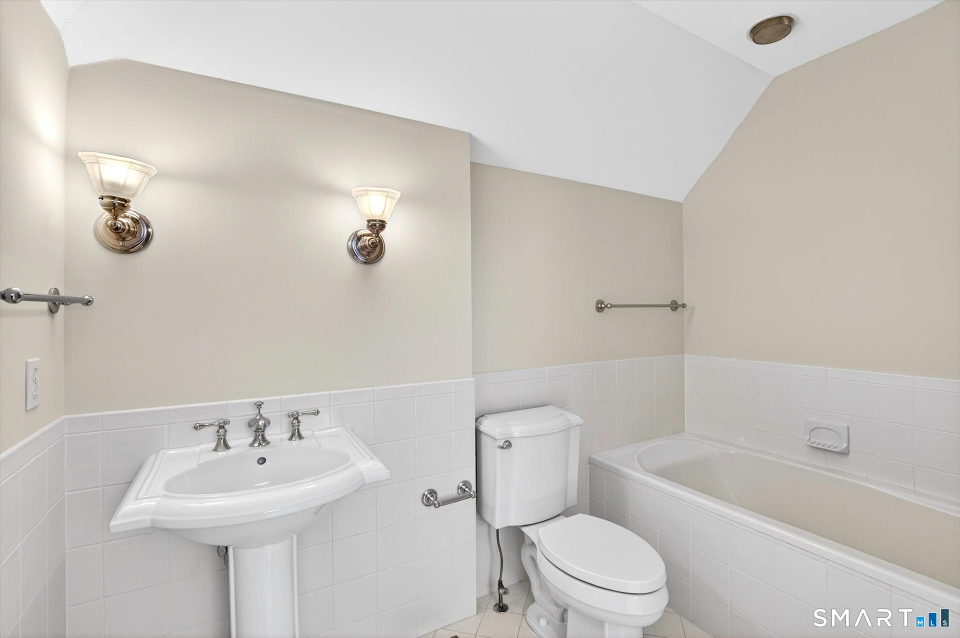 7 Winhall Lane West Hartford CT 06117