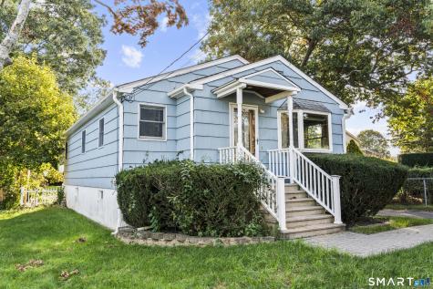 77 Catherine Street East Haven CT 06512