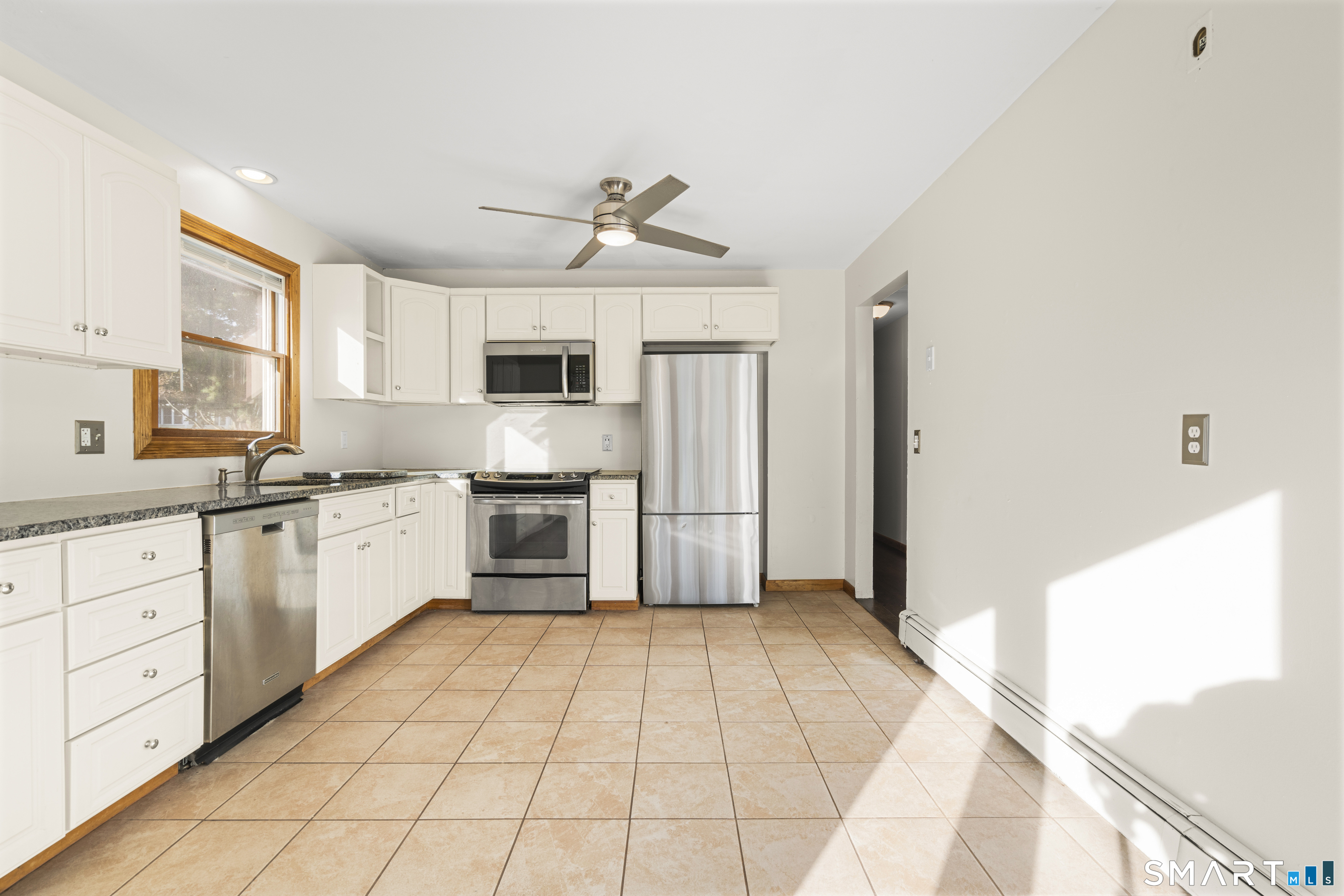 77 Catherine Street East Haven CT 06512