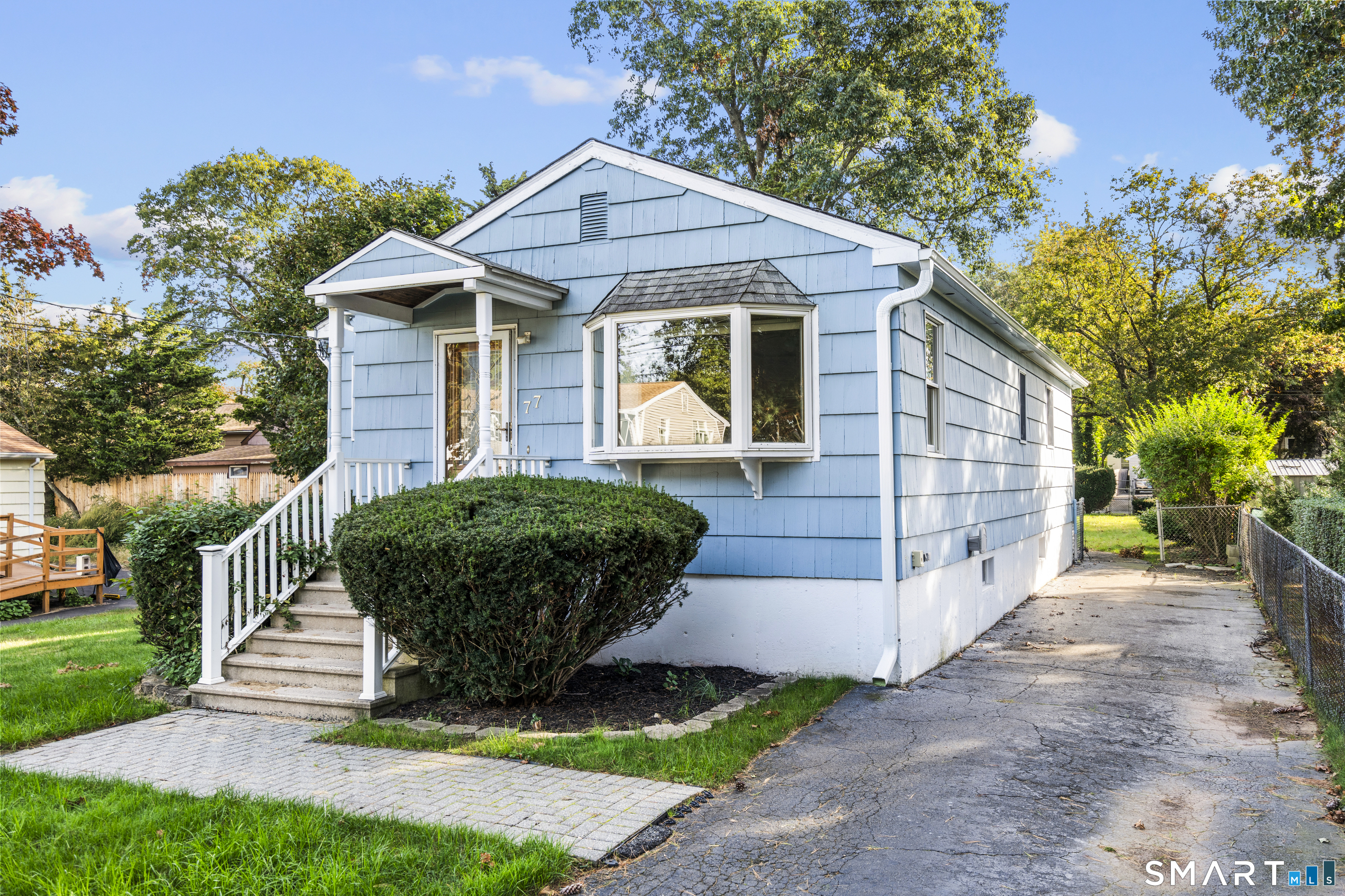 77 Catherine Street East Haven CT 06512