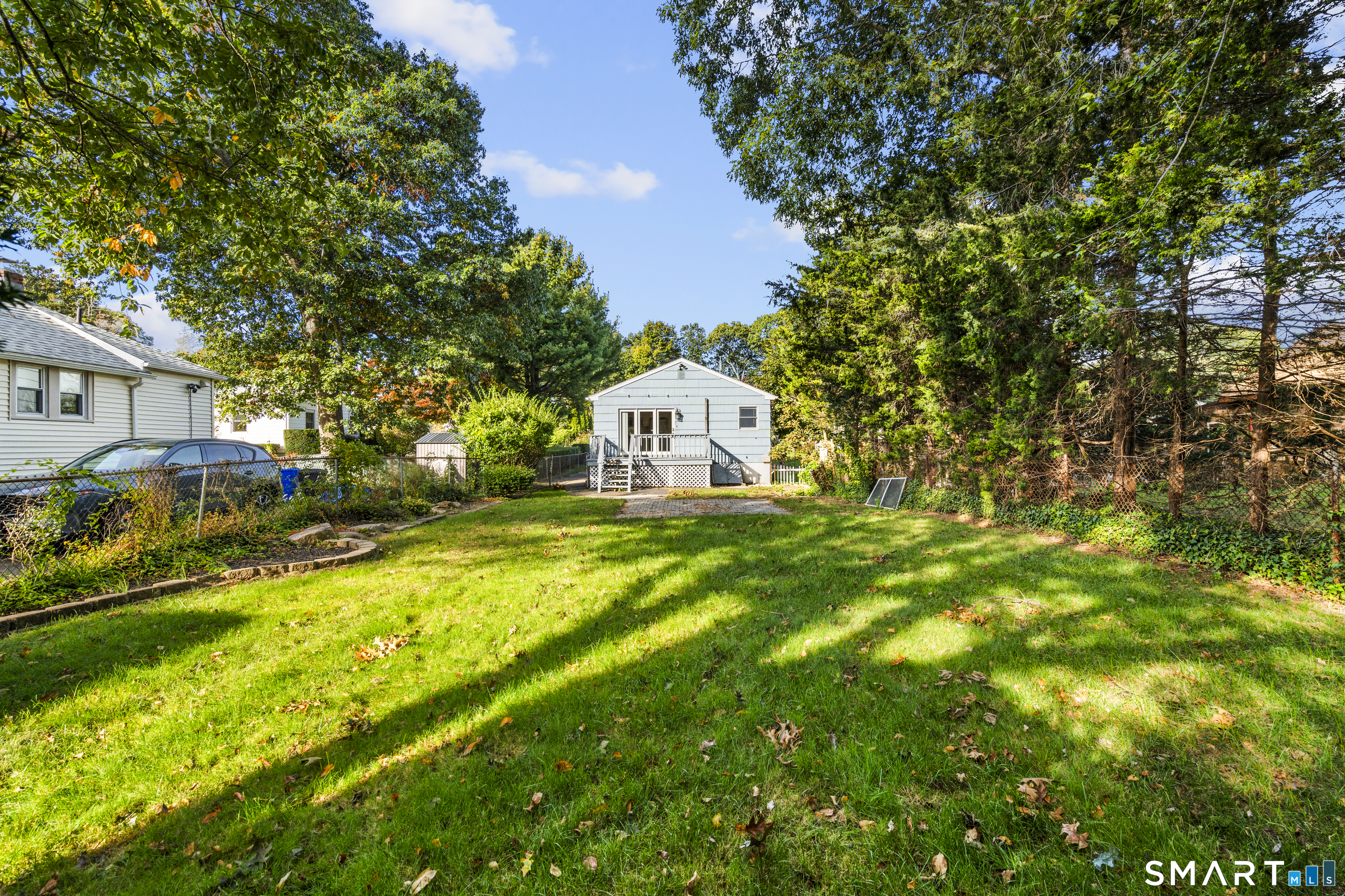 77 Catherine Street East Haven CT 06512