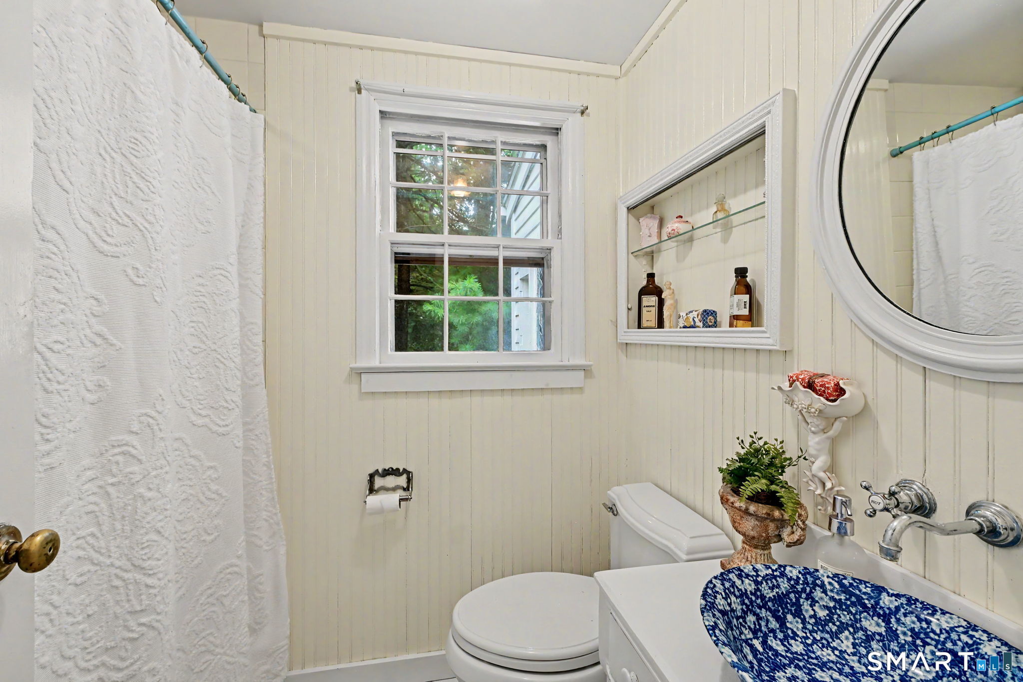 33 Center Drive Greenwich CT 06870
