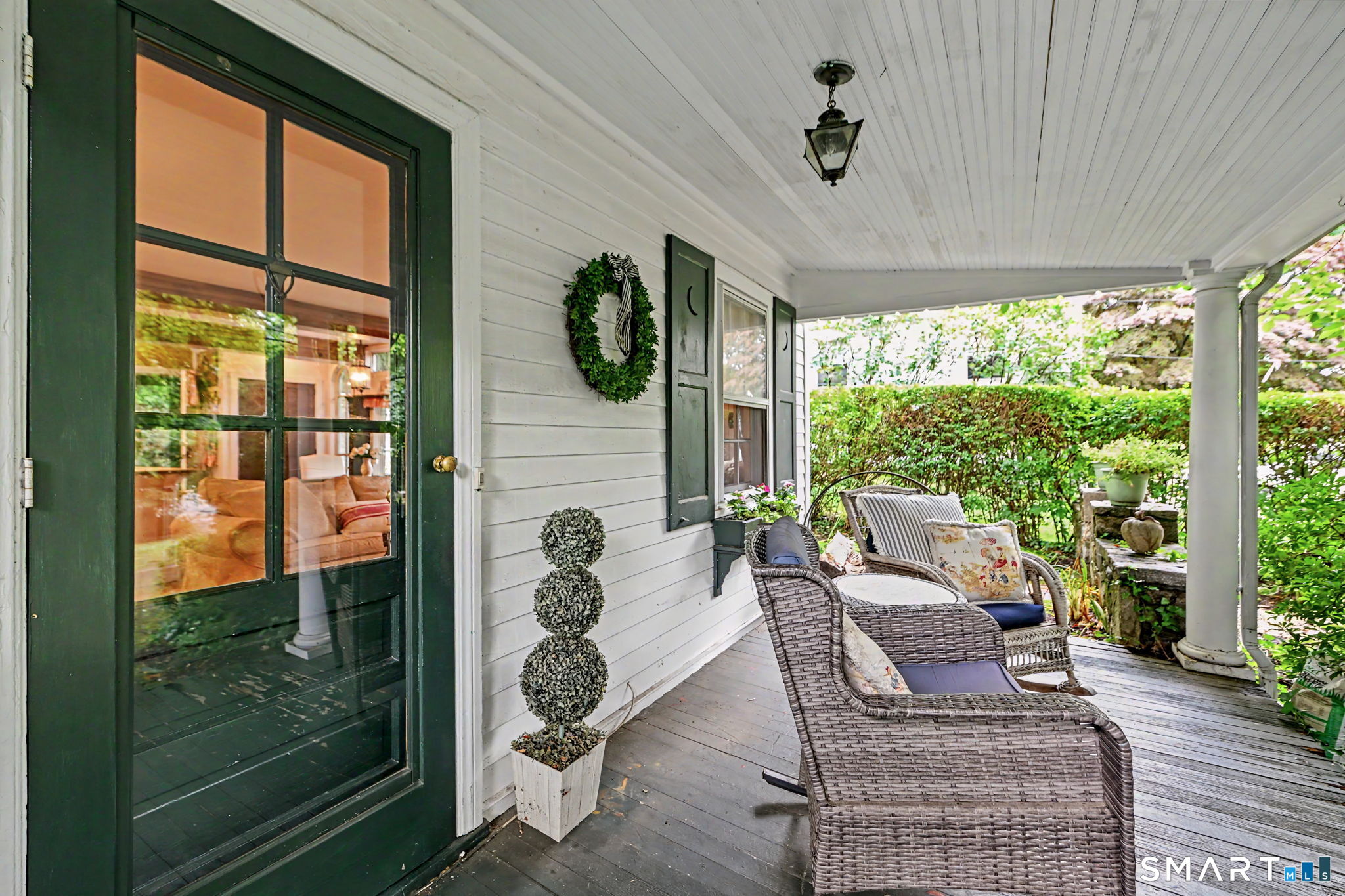 33 Center Drive Greenwich CT 06870