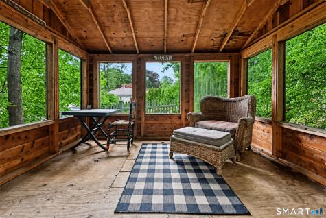 33 Center Drive Greenwich CT 06870