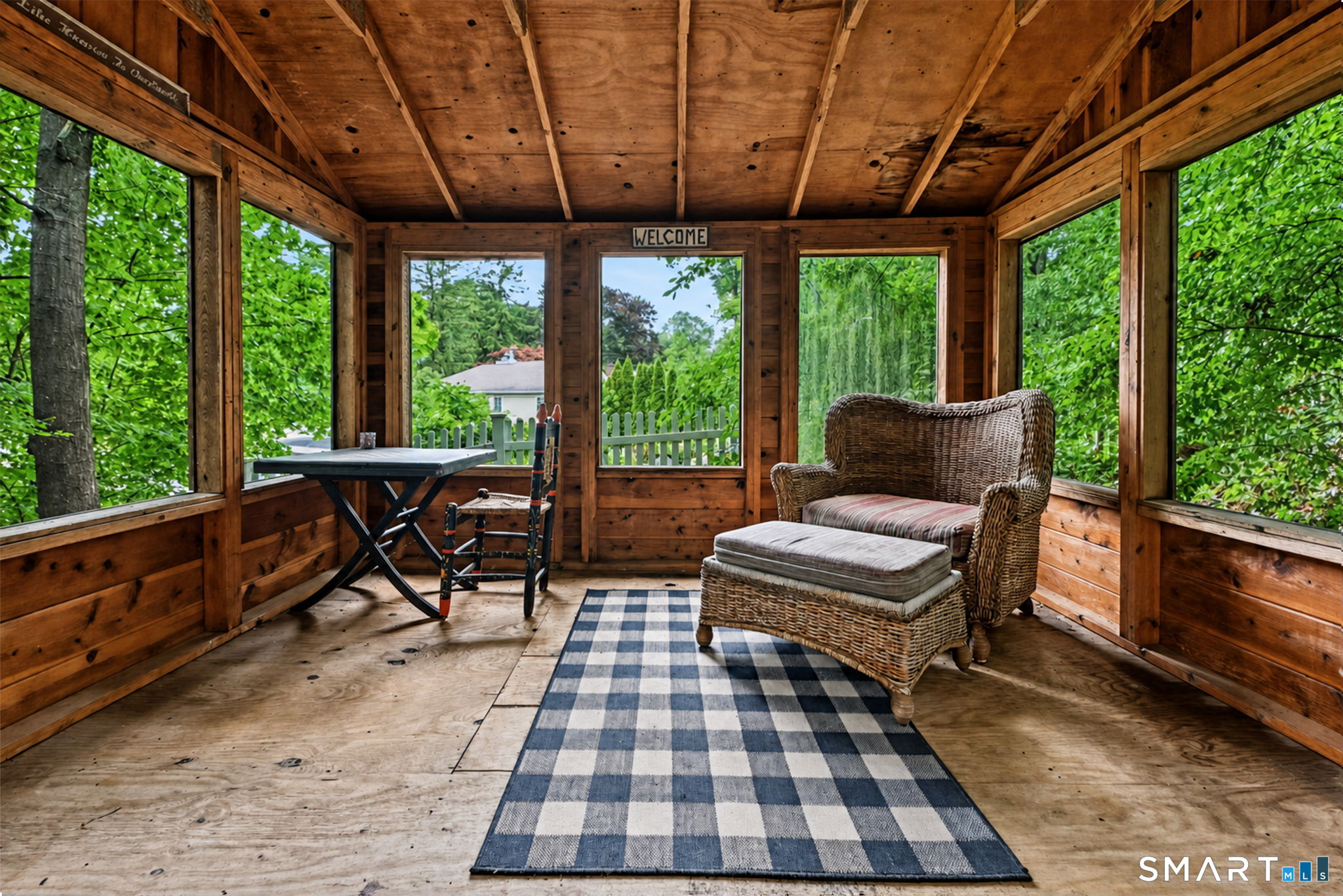 33 Center Drive Greenwich CT 06870