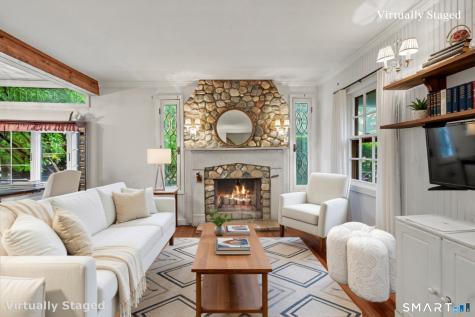 33 Center Drive Greenwich CT 06870