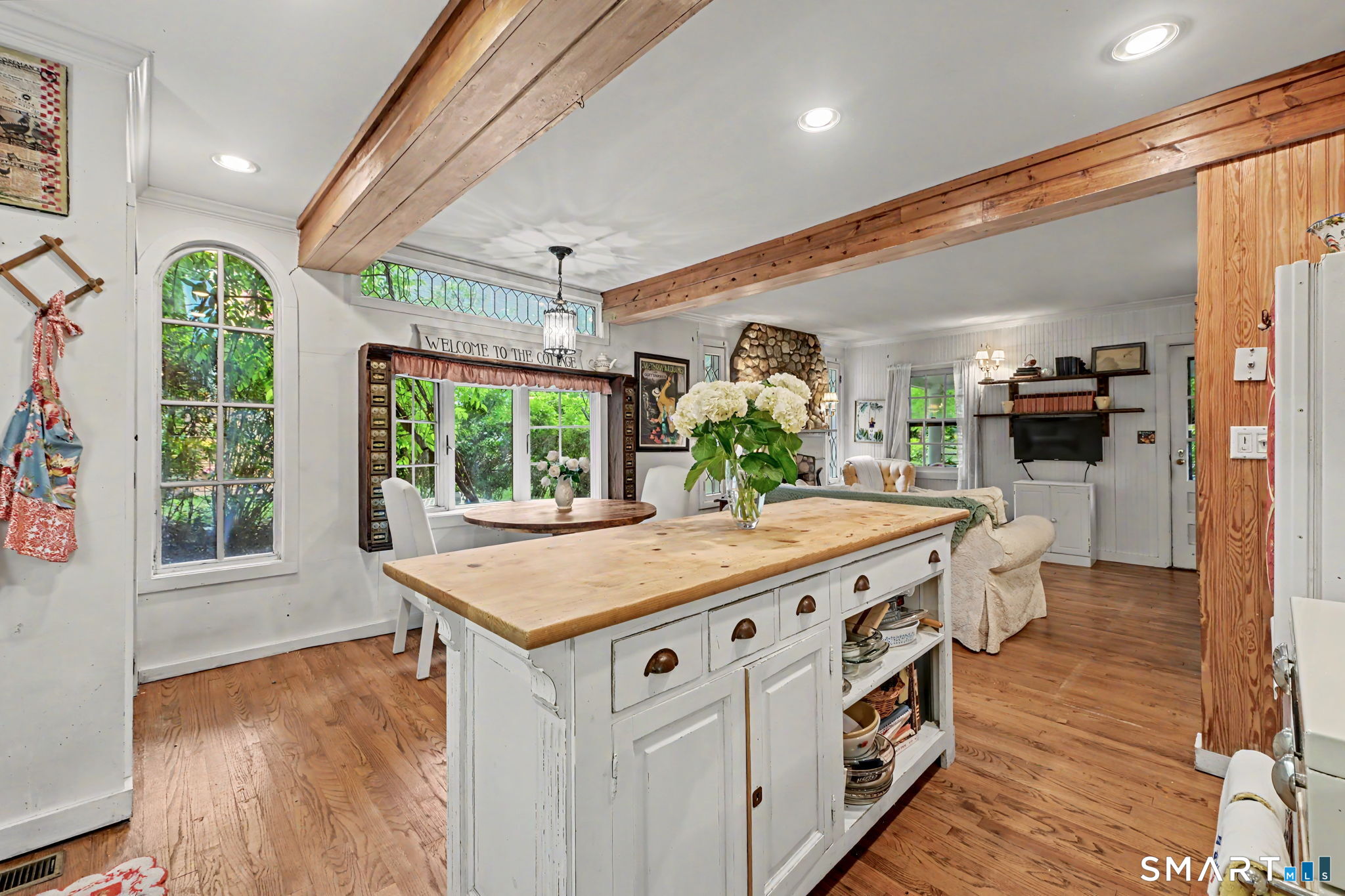 33 Center Drive Greenwich CT 06870