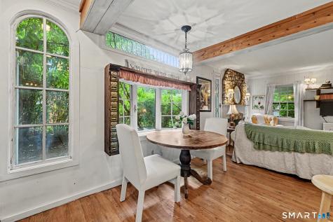 33 Center Drive Greenwich CT 06870