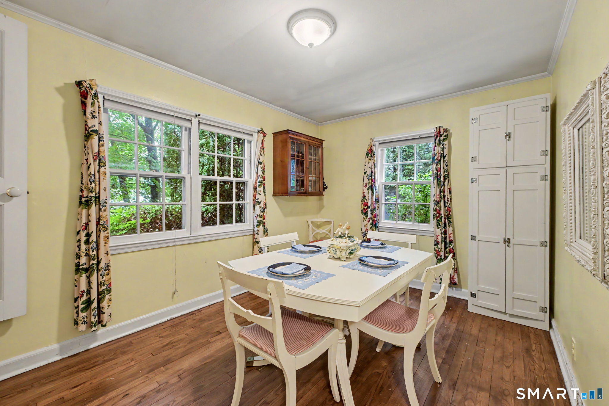 33 Center Drive Greenwich CT 06870