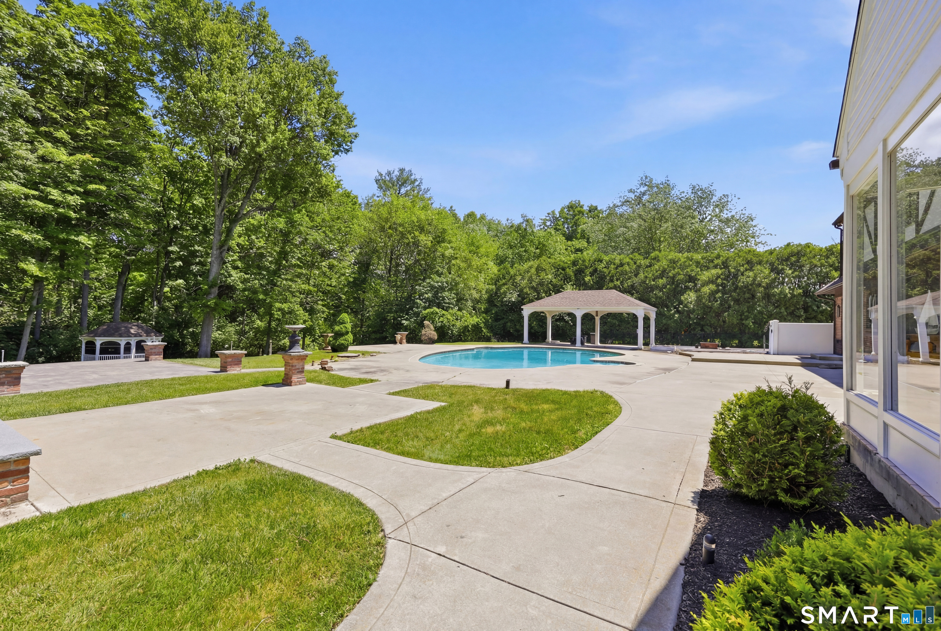 100 Somerwynd Lane Suffield CT 06078
