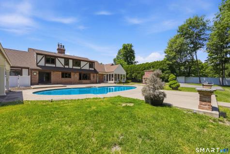 100 Somerwynd Lane Suffield CT 06078