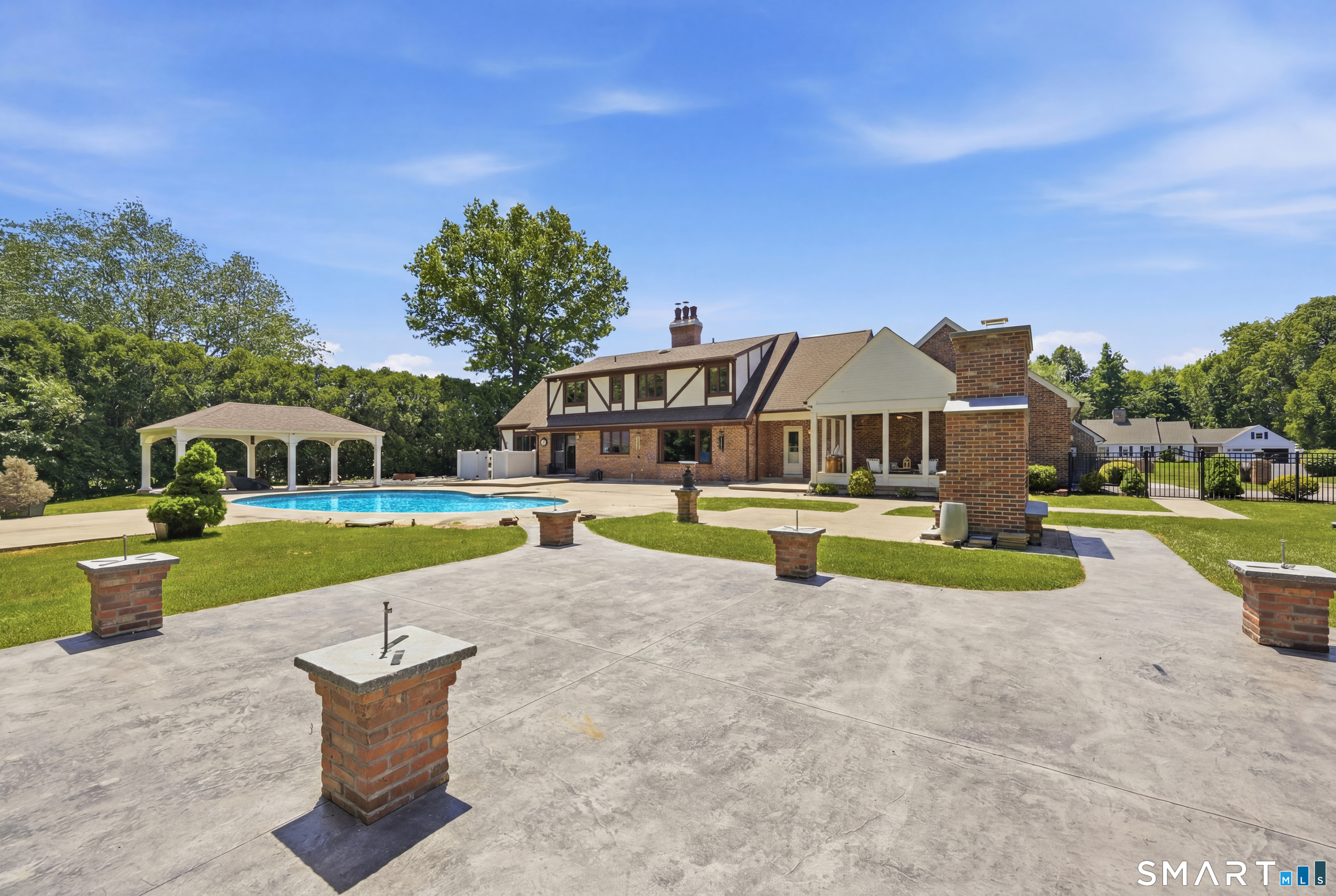 100 Somerwynd Lane Suffield CT 06078
