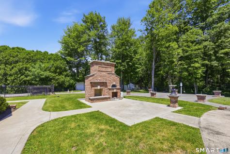 100 Somerwynd Lane Suffield CT 06078