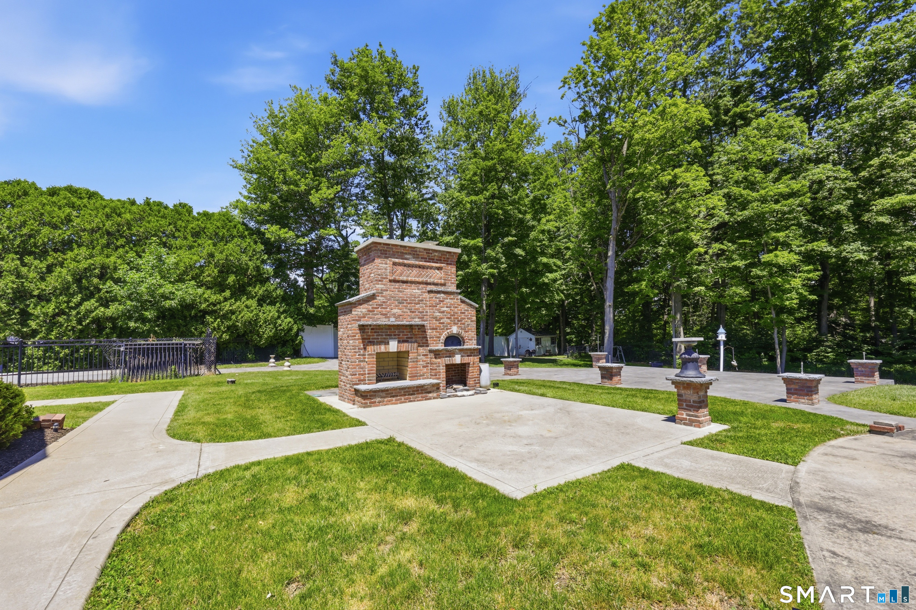 100 Somerwynd Lane Suffield CT 06078