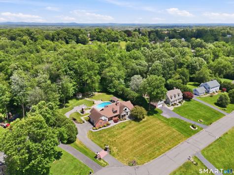 100 Somerwynd Lane Suffield CT 06078