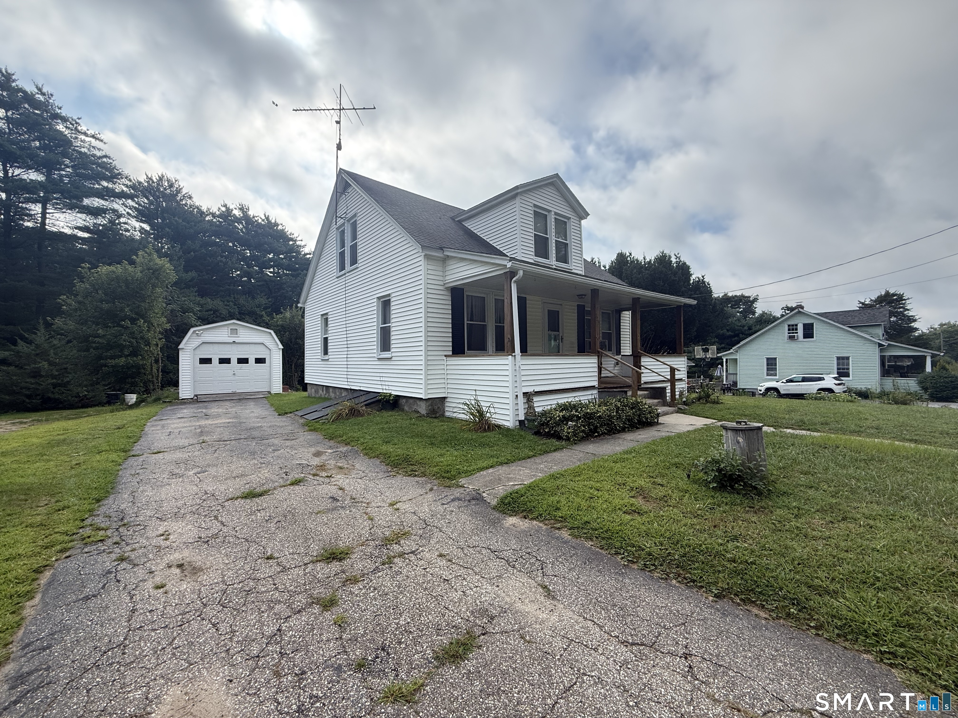 133 Church Street Thompson CT 06277