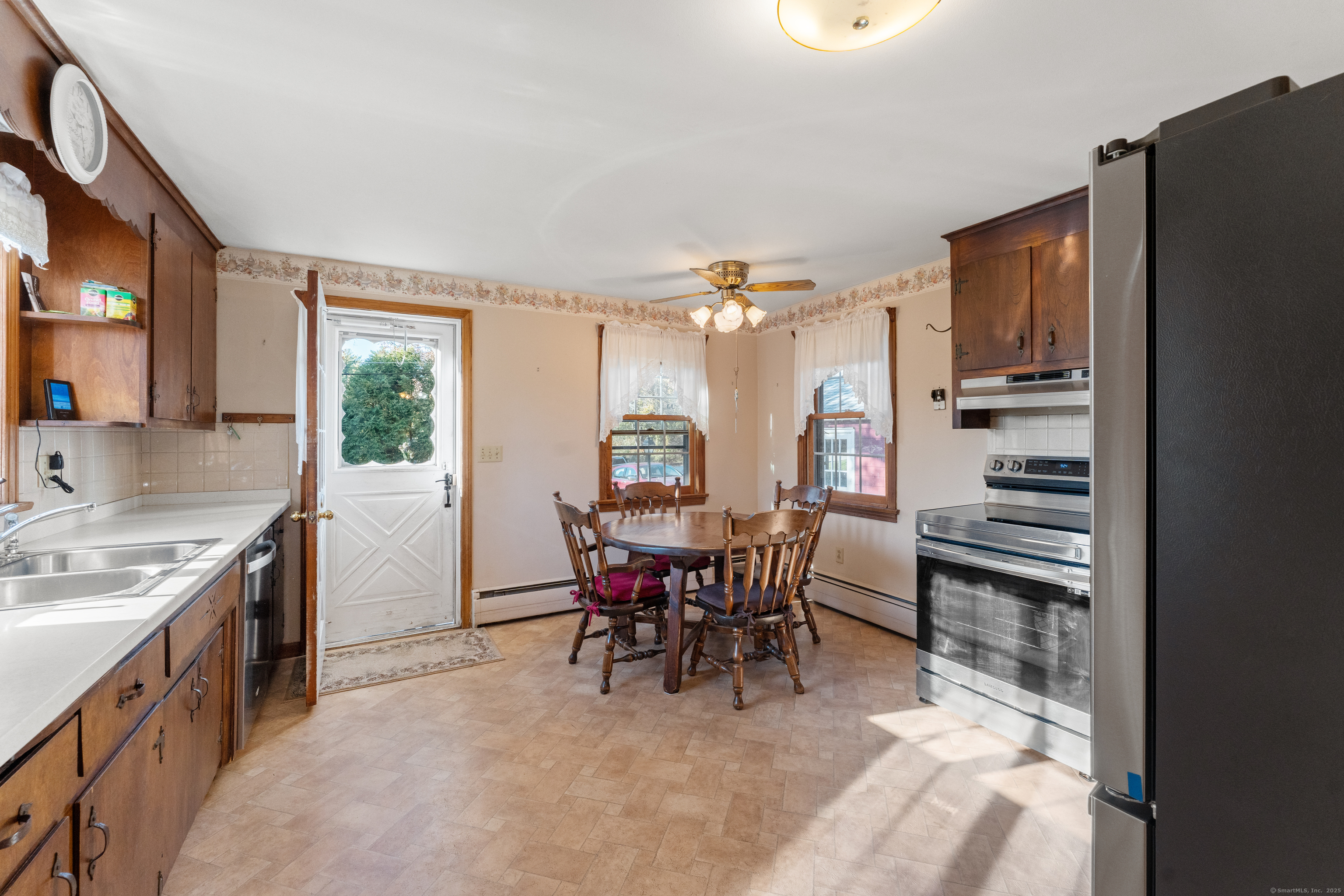 231 Back Road Windham CT 06280