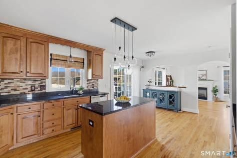 5 Hemlock Drive East Windsor CT 06016