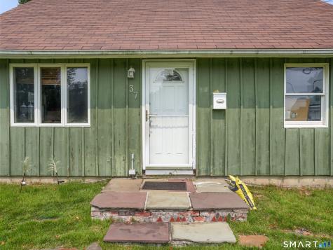 37 Old Barn South Road Stamford CT 06905
