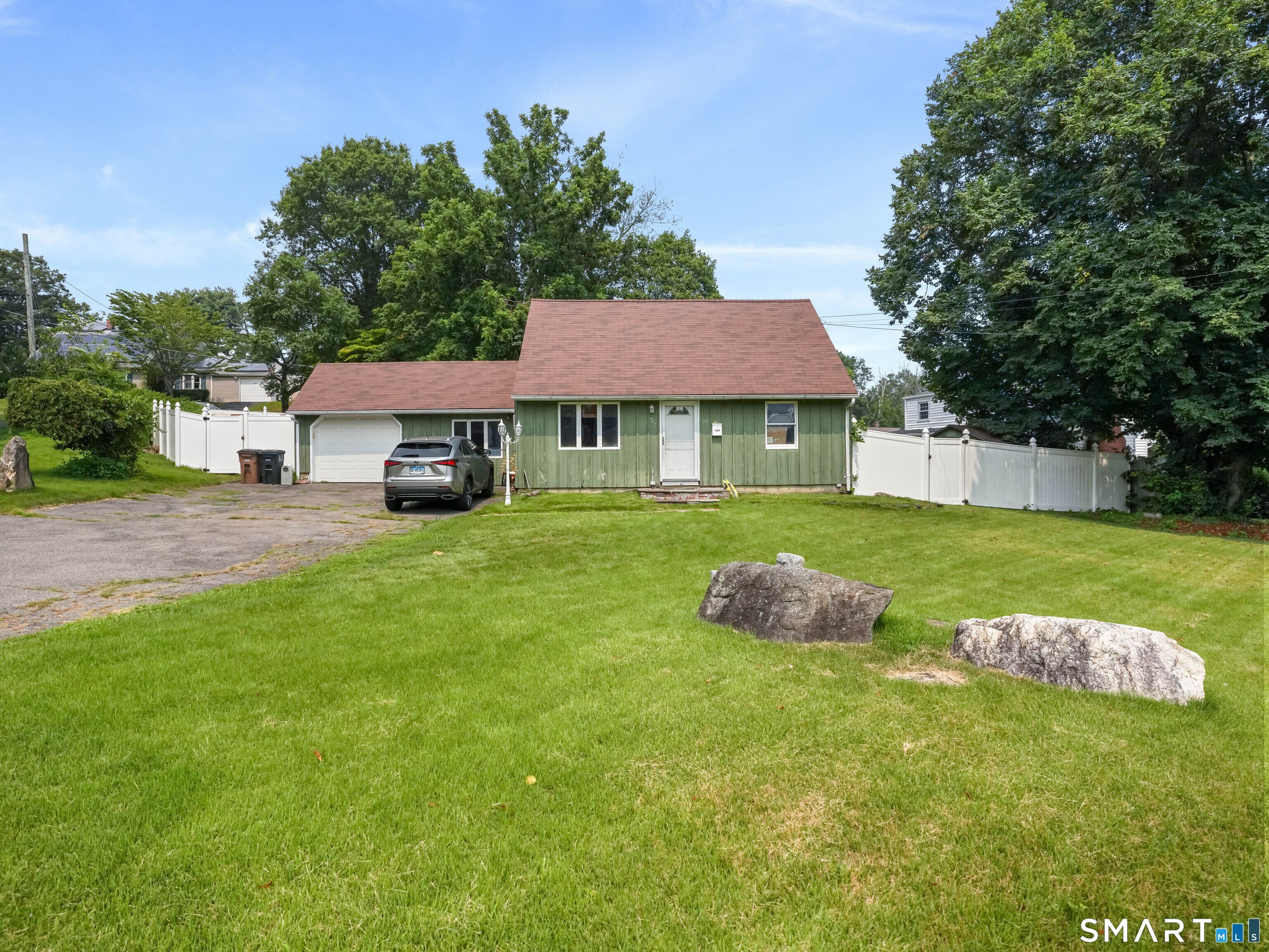 37 Old Barn South Road Stamford CT 06905