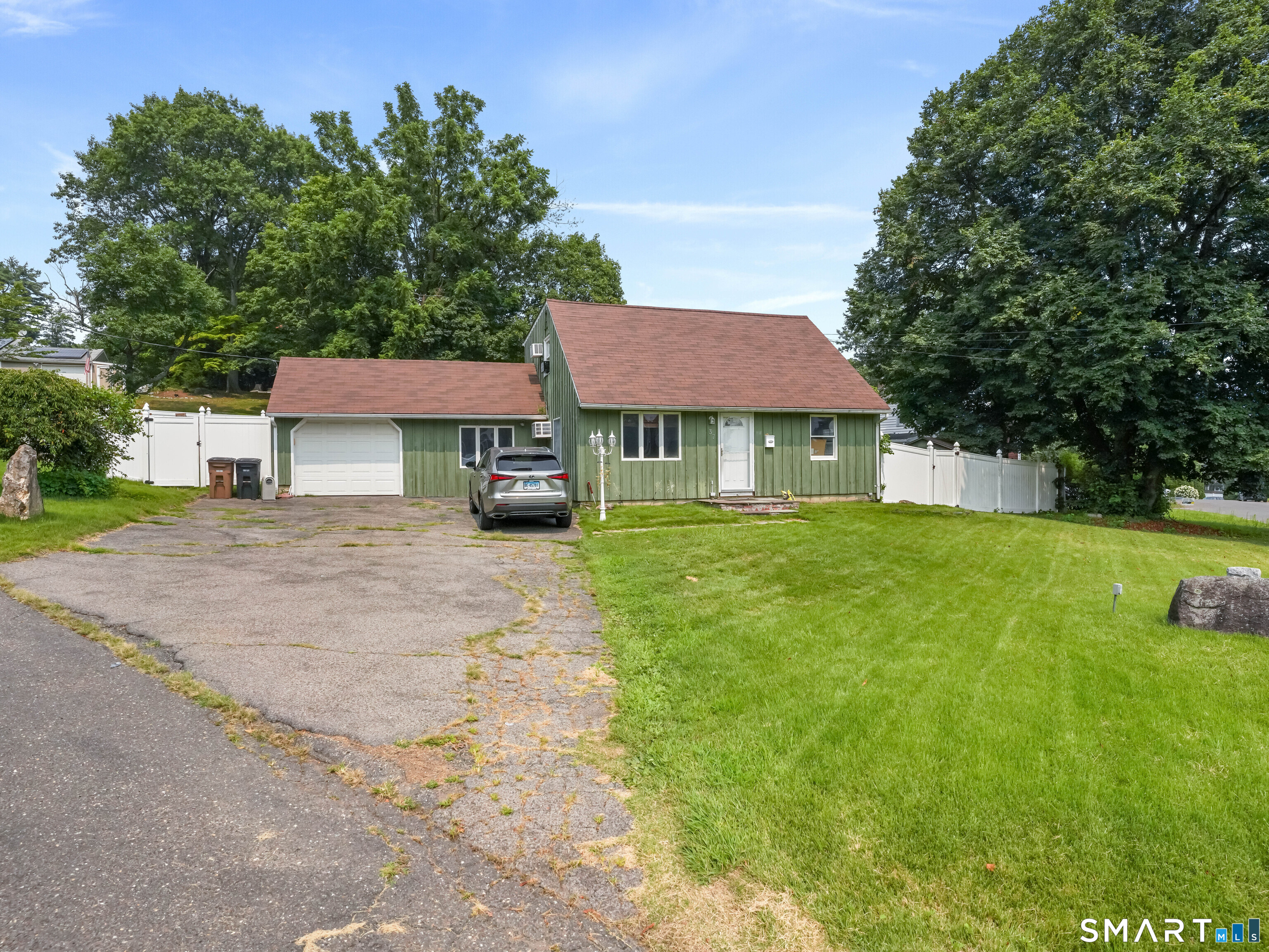 37 Old Barn South Road Stamford CT 06905