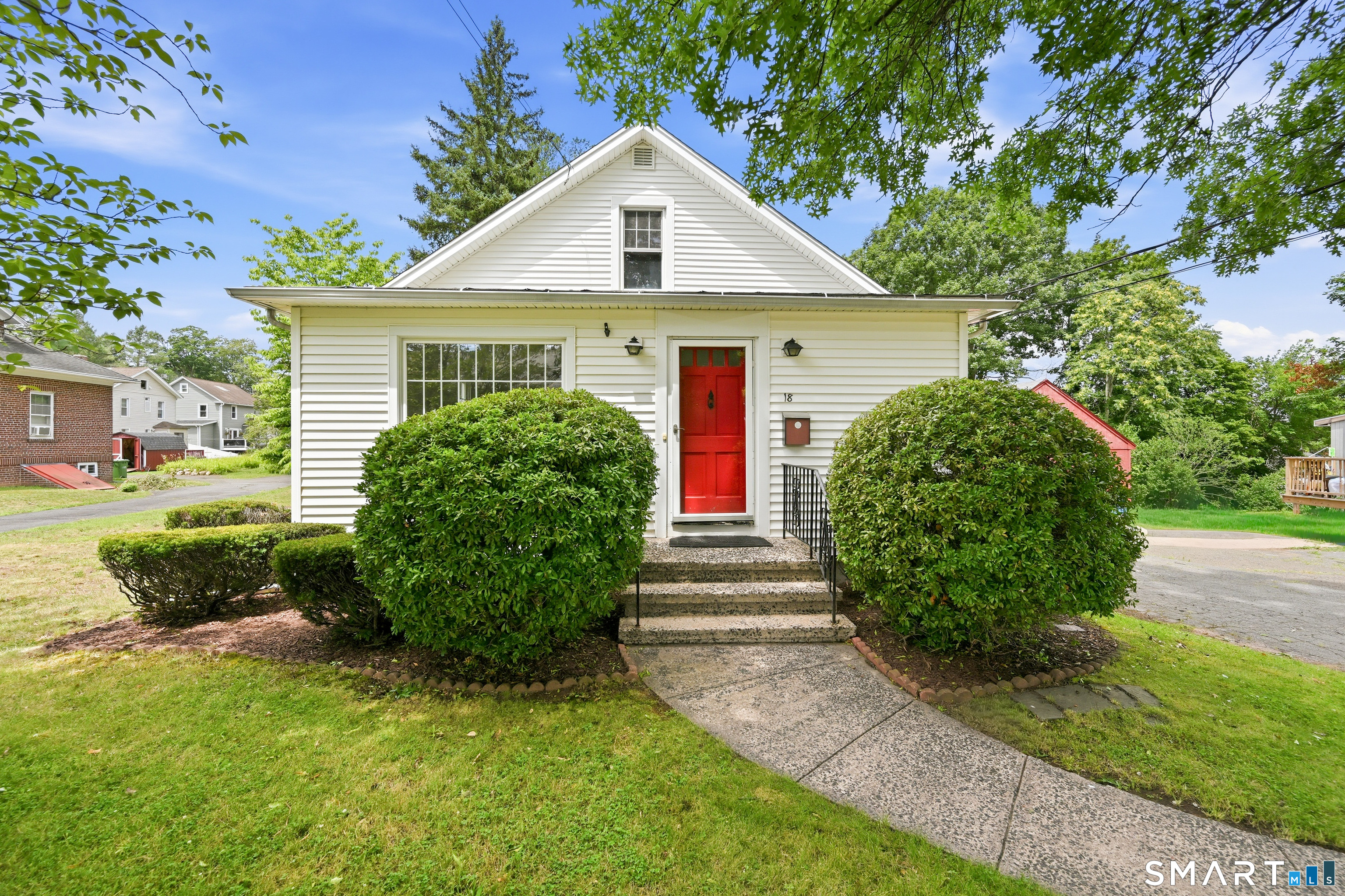 18 East Main Street Wallingford CT 06492