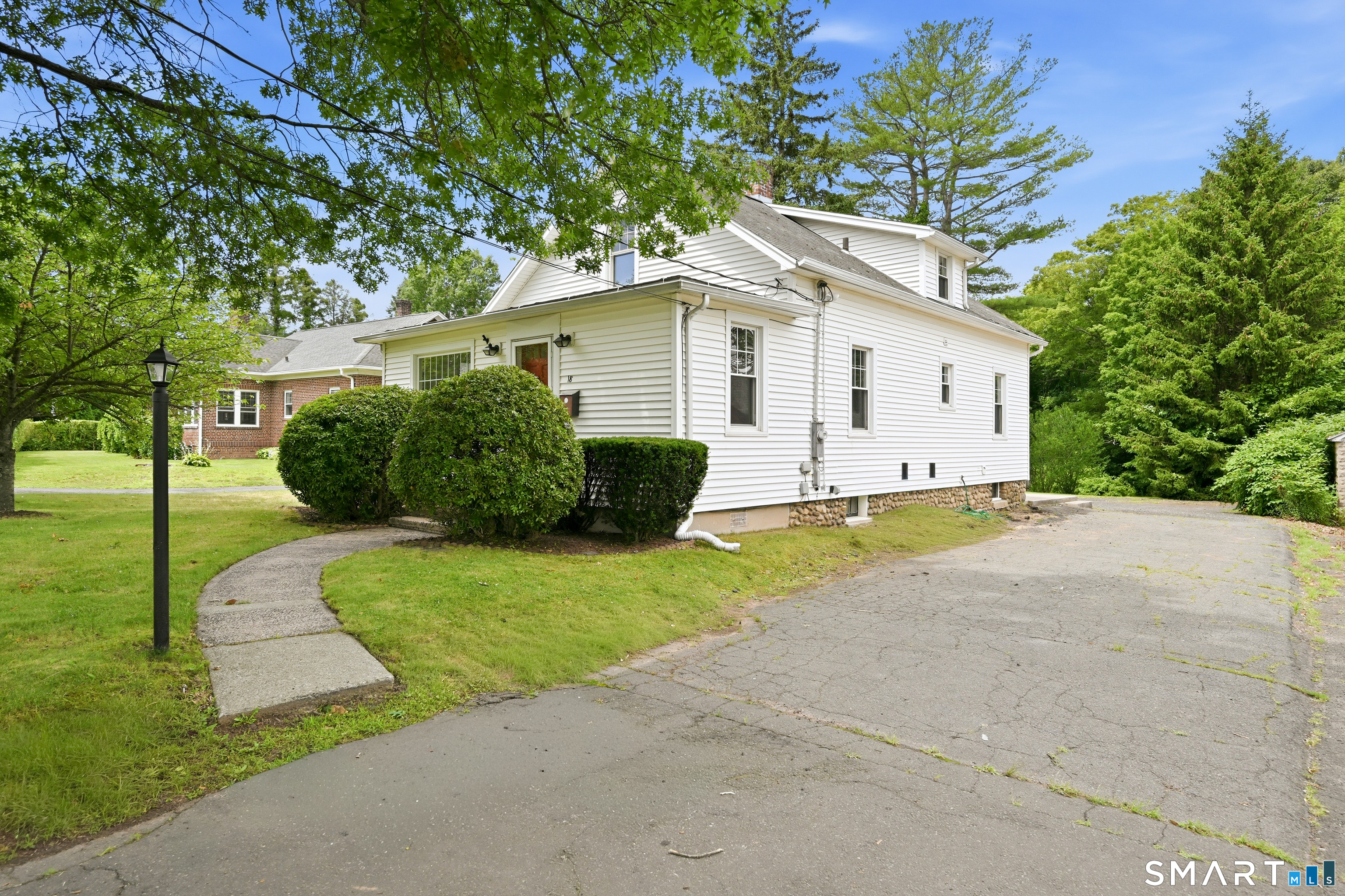 18 East Main Street Wallingford CT 06492