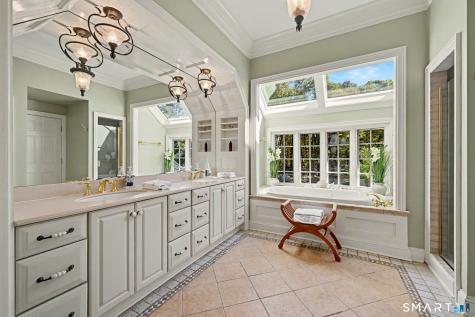 13 Lakeside Drive Stamford CT 06903