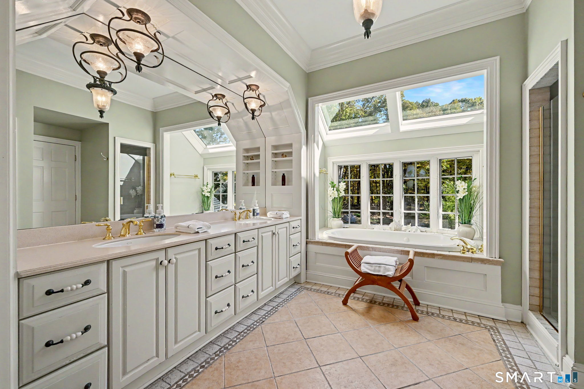 13 Lakeside Drive Stamford CT 06903