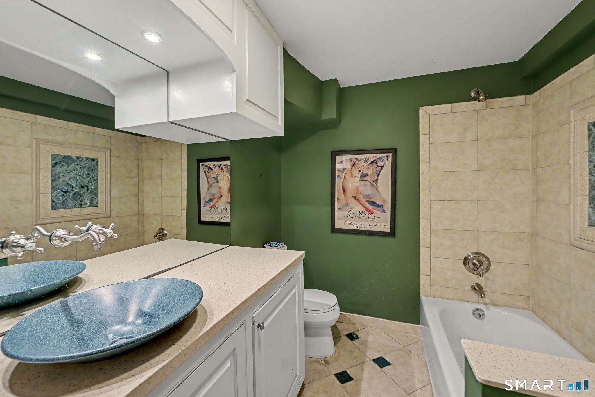 13 Lakeside Drive Stamford CT 06903