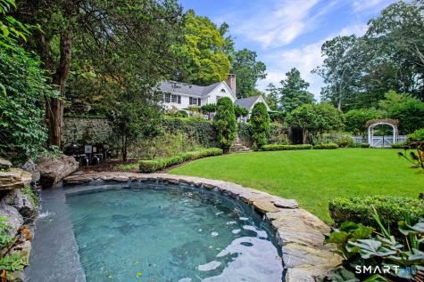 13 Lakeside Drive Stamford CT 06903