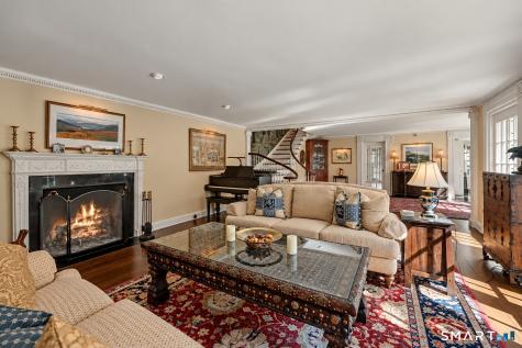 13 Lakeside Drive Stamford CT 06903