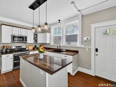 115 West Thames Street Norwich CT 06360