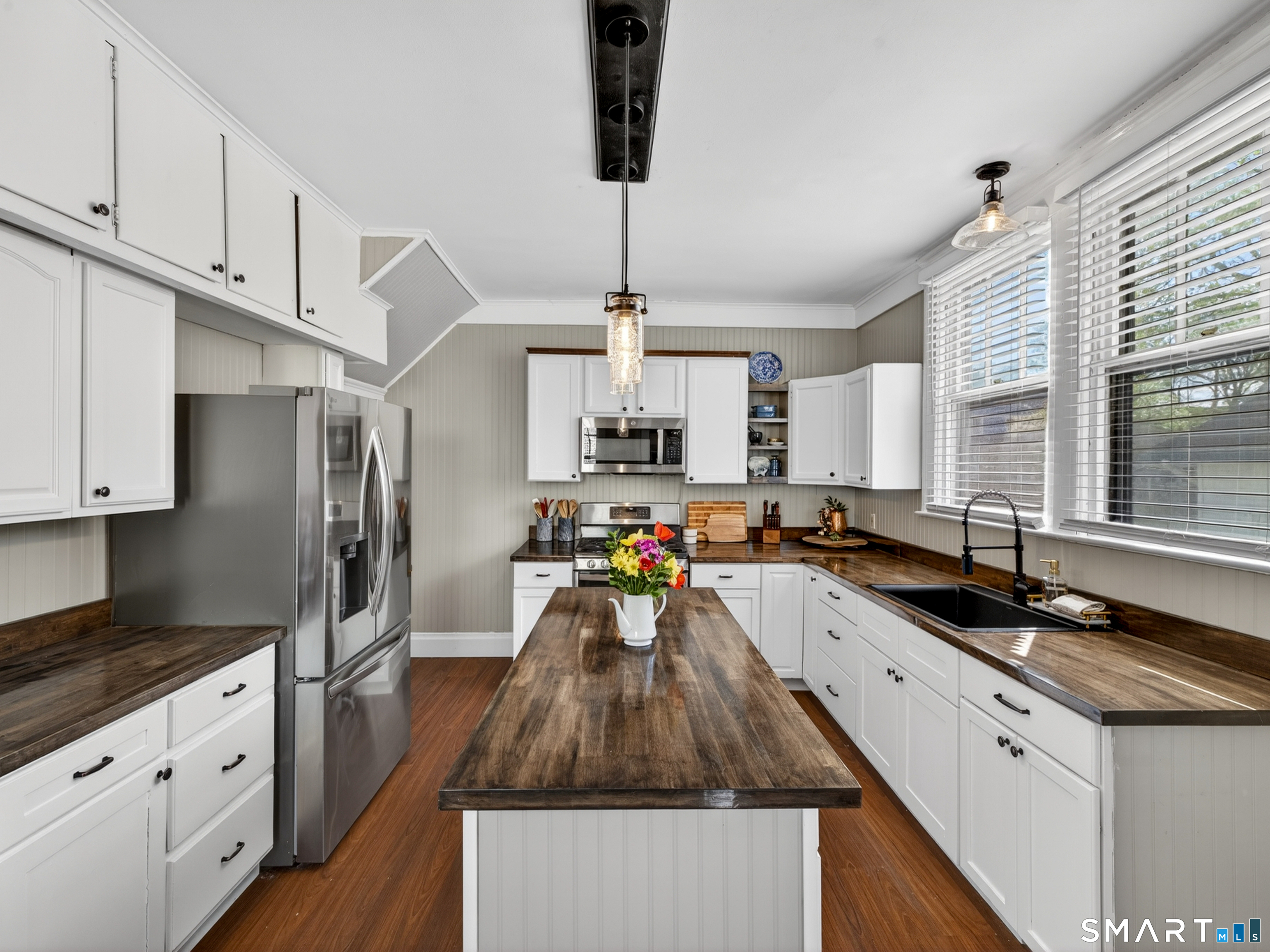 115 West Thames Street Norwich CT 06360
