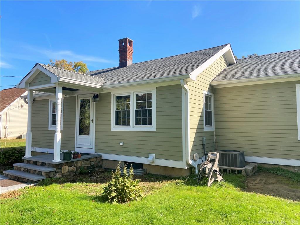 35 Pembroke Road Danbury CT 06811