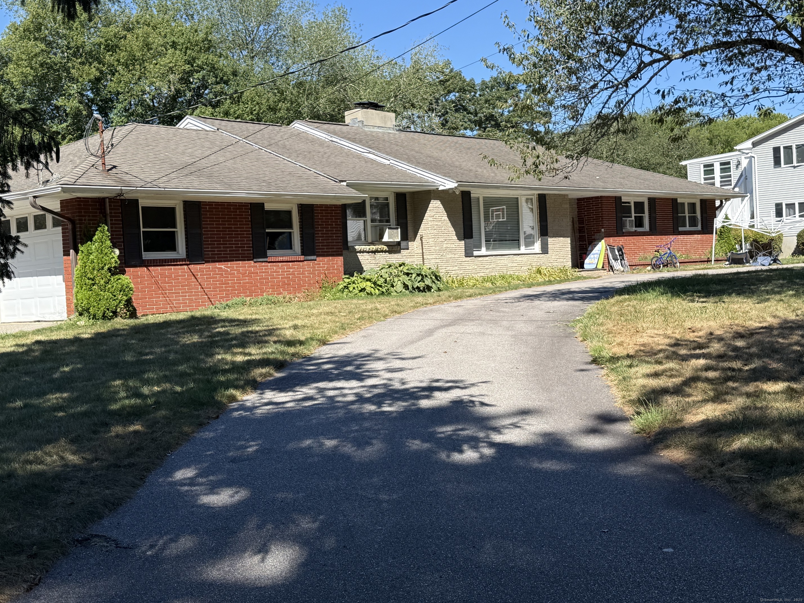 10 Hillcrest Drive Waterford CT 06385