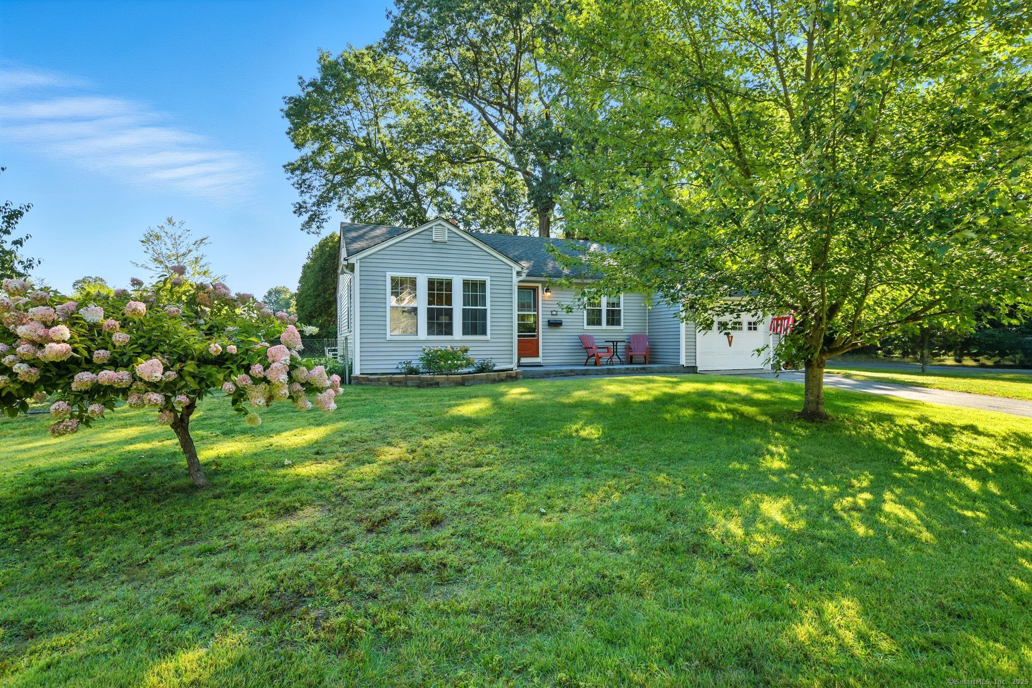14 Avon Street Enfield CT 06082