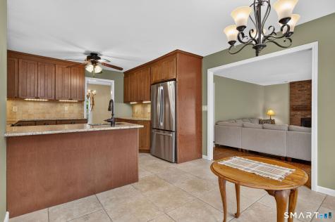 4 Huntington Ridge Road Wallingford CT 06492