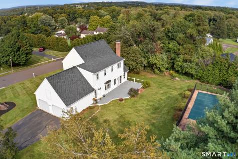 4 Huntington Ridge Road Wallingford CT 06492