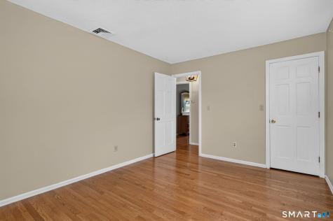 4 Huntington Ridge Road Wallingford CT 06492